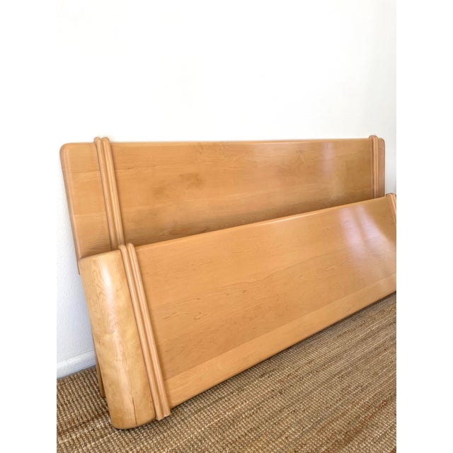 Vintage Heywood Wakefield Airflow Style King Headboard Footboard Bed Frame Wheat Mid Century Modern Art Deco Style For Sale - Image 10 of 18
