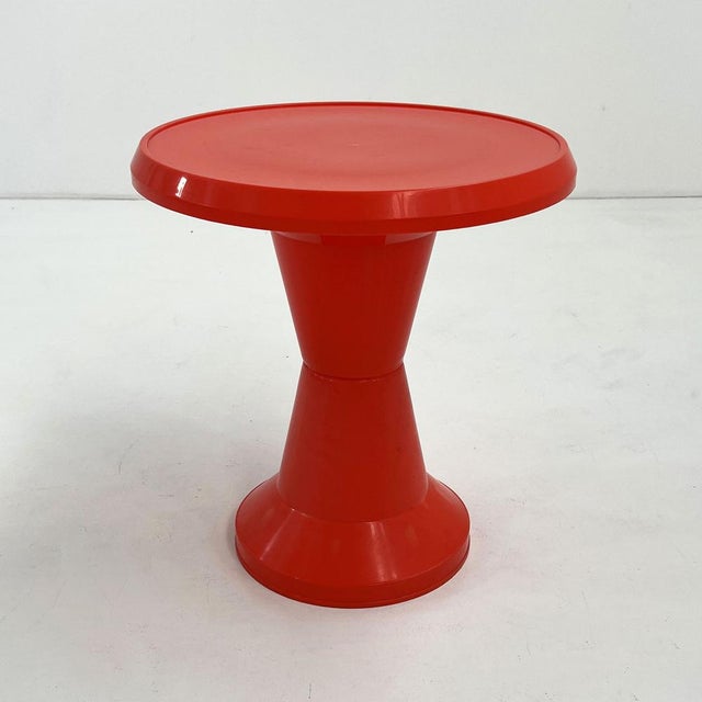 Red Taormina Table and Stools from Giganplast, 1970s, Set of 5 For Sale - Image 8 of 8
