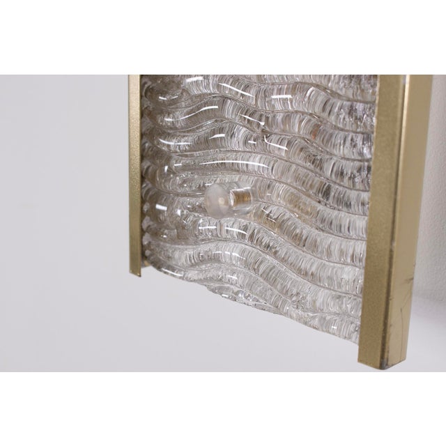 Large Murano Glass Wavy Wall Lights, 1960s, Set of 2 For Sale - Image 6 of 12