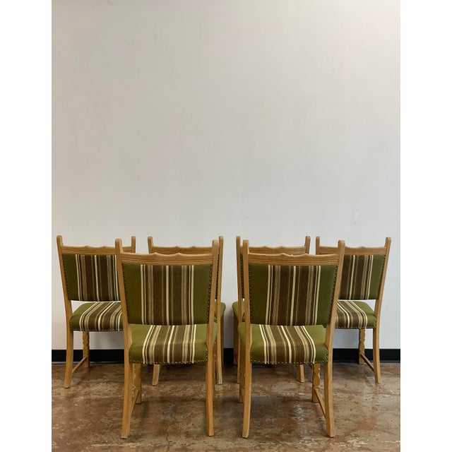 Henning Kjaernulf Set of (6) Henning Kjaernulf Style Danish Oak Dining Chairs, C. 1970s For Sale - Image 4 of 17