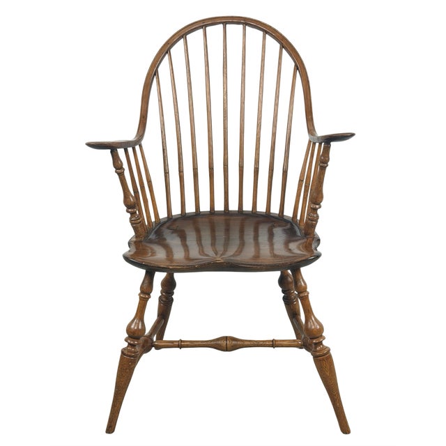 American Antique Continuous-Arm Windsor Spindle-Back Wooden Armchair For Sale - Image 3 of 18