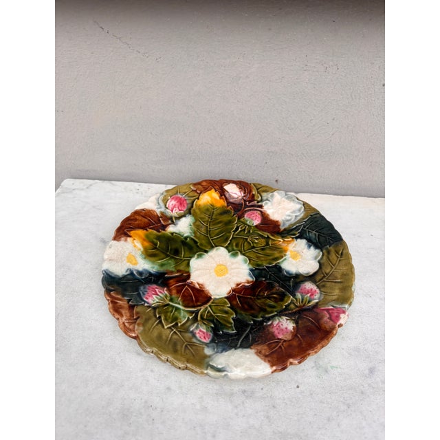 French Majolica Strawberries Plate Orchies, circa 1890.