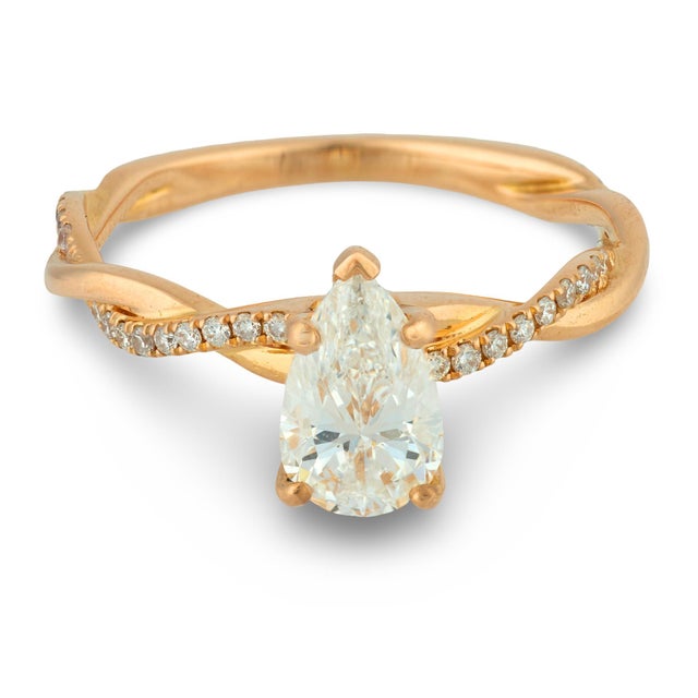 Contemporary Gia 0.94 Carat Pear Shape Diamond 18k Rose Gold Engagement Ring, Size 6.25 For Sale - Image 3 of 9