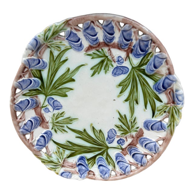 Majolica Reticulated Purple Flowers Plate Villeroy & Boch, Circa 1900 For Sale