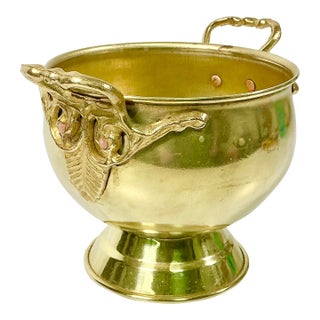 Mid-Century Hollywood Regency Boho Chic English Traditional Style Pedestal Brass Planter For Sale