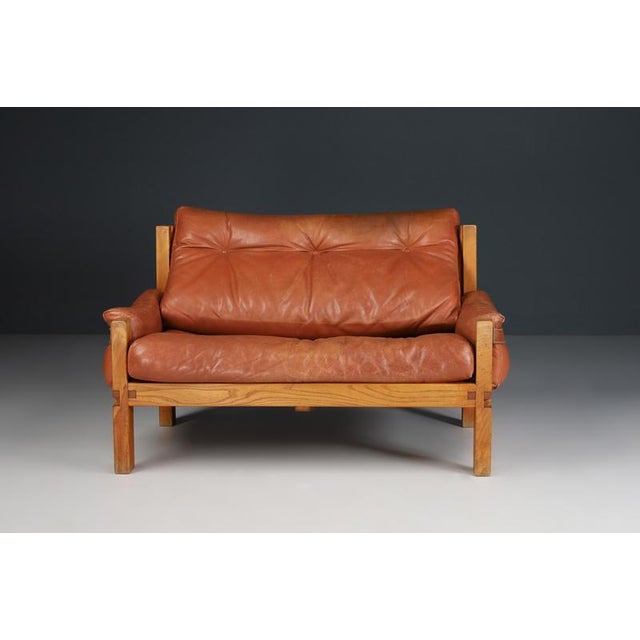 French S18Y Love Seat Bench in Elm and Patinated Leather by Pierre Chapo, 1970s For Sale - Image 12 of 16