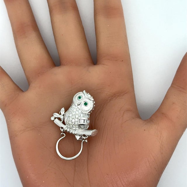 Diamond Emerald 18k White Gold Owl Brooch-Pendant For Sale - Image 11 of 11