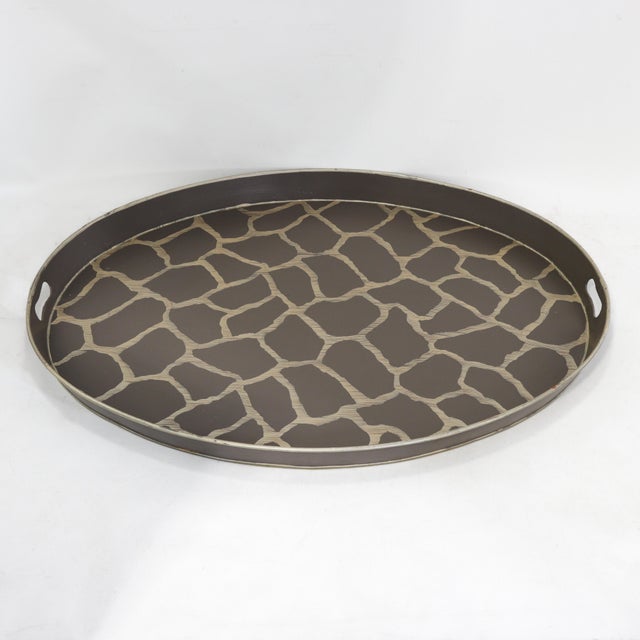 Early 21st Century Vintage Large Oval Tole Tray - Hand Painted Brown and Cream Giraffe Animal Print Decorative Tray For Sale - Image 5 of 15