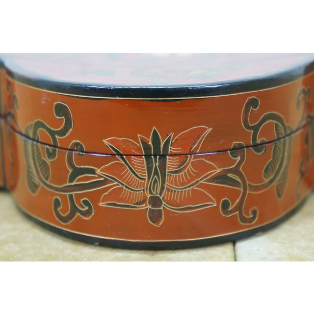 Late 20th Century Chinese Chinoiserie Red Lacquered Eight Treasures Keepsake Trinket Box 8" For Sale - Image 14 of 15