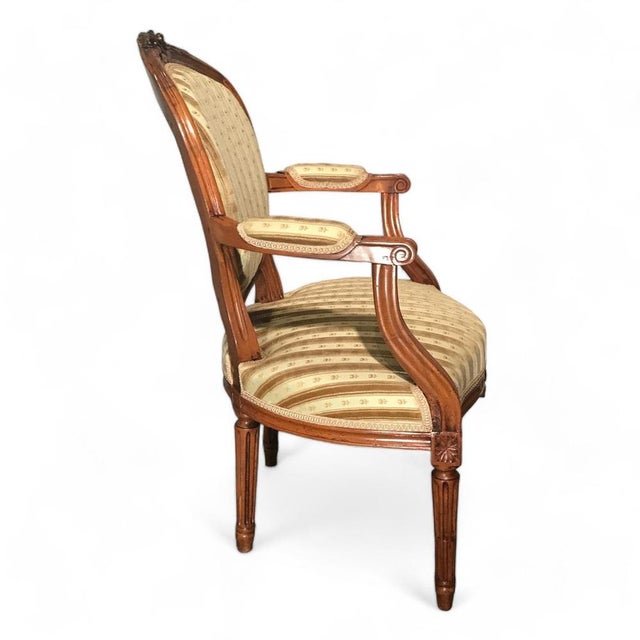 Wood Louis XVI Armchairs, France, 1780s, Set of 4 For Sale - Image 7 of 11