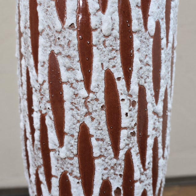 Metal 1960s Ceramic Lava Glaze Table Lamp, Tall Sculptural Mid Century Lighting For Sale - Image 7 of 11