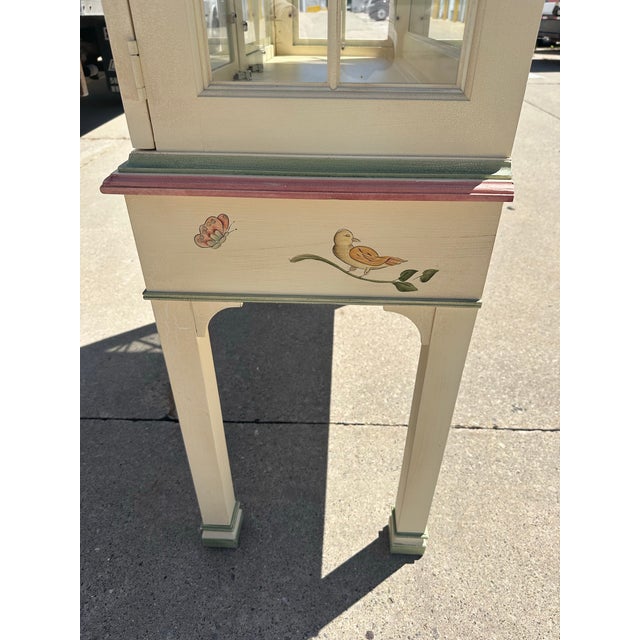 Lexington Palmer House Collection China Curio Cabinet For Sale - Image 9 of 12
