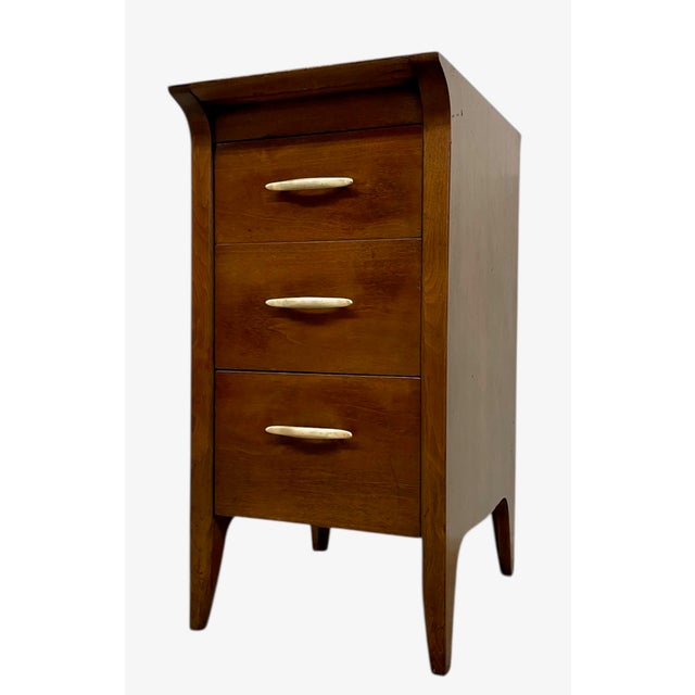 Drexel 1970s Mid-Century Modern Drexel Three-Drawer Nightstand / Side Chest With Curved Sides For Sale - Image 4 of 10