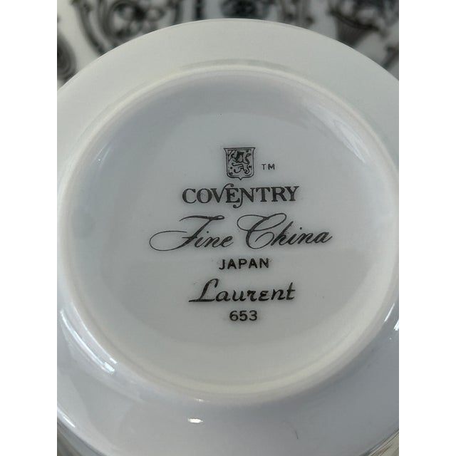 Vintage Coventry Fine China Japan Laurent 653 Cups & Sauces S-6. For Sale In New York - Image 6 of 6