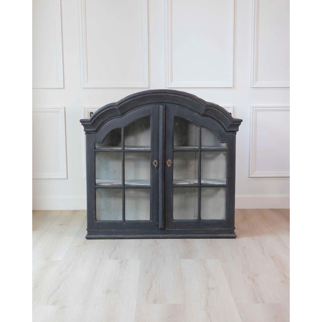 Wood 18th Century Swedish Gustavian Hanging Cupboard, Glass & Wood, Painted For Sale - Image 7 of 10