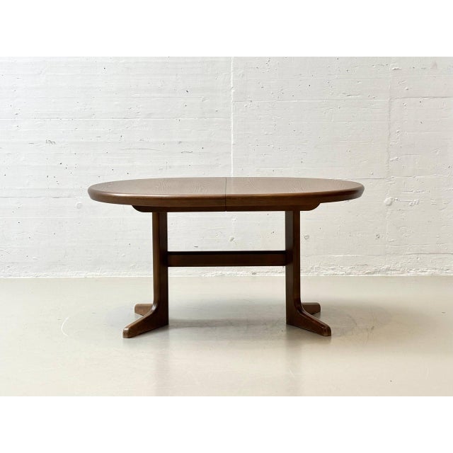 Extendable Oval Dining Table in Oak, 1970s For Sale - Image 3 of 17