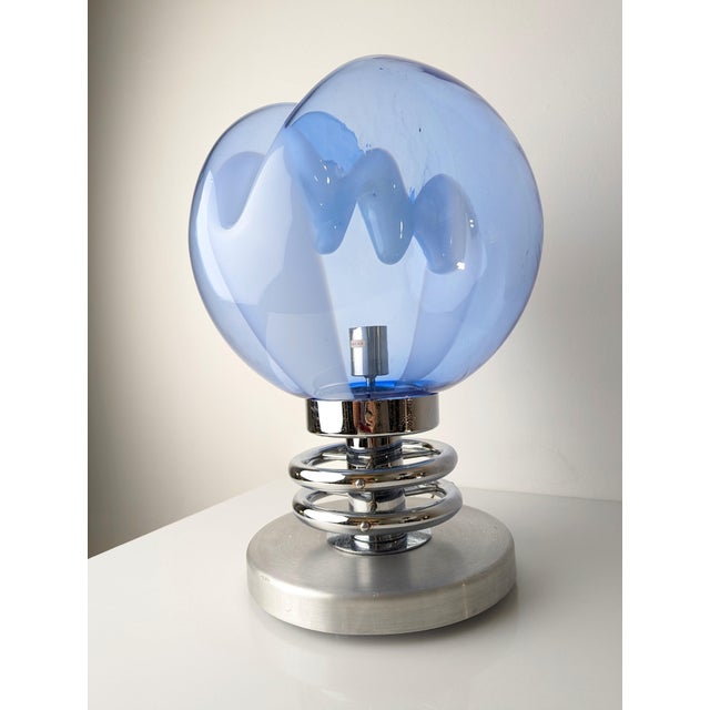 Toni Zuccheri Membrane Table Lamp in Blue Murano Glass and Chrome by Toni Zuccheri, 1970s For Sale - Image 4 of 9