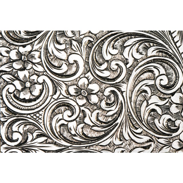 Exceptional Luxury Italian Hand Engraved Ornate Antique Cigarette Case Holder 800 Silver 18k Gold Inlay Tobacciana Collectible For Sale - Image 13 of 17