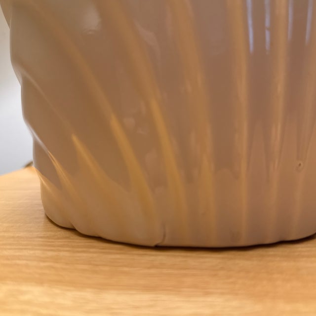 Vintage 1980s Art Deco Revival Ceramic Cream Colored Table Lamps – Sculptural Ribbed Shell Design - a Pair For Sale - Image 10 of 12