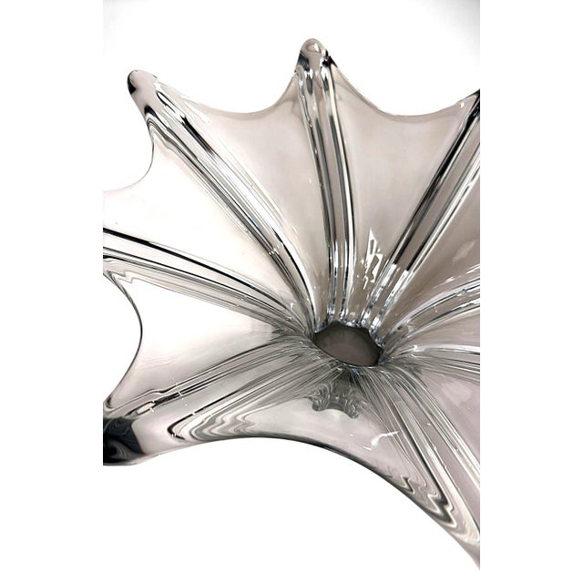 Vannes-Le-Châtel, Cristalleries French Lead-Crystal Centerpiece For Sale - Image 13 of 17