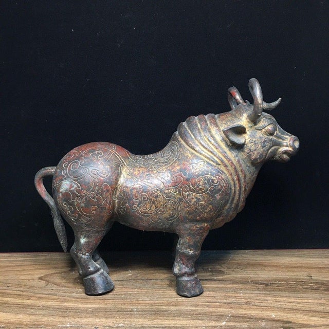 Late 20th Century Vintage Bronze Rhinoceros Figure With Archaic Scrollwork – Xiniu Statue For Sale - Image 5 of 9