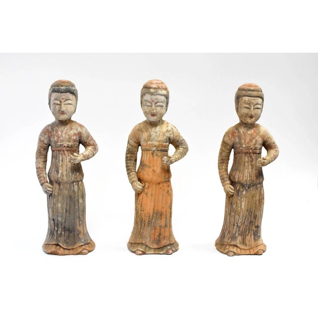 A set of beautiful terracotta court ladies in the Han dynasty style. Featured are governesses/teachers whose jobs are to...