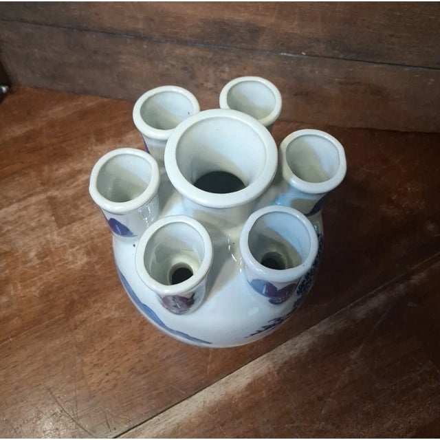 Chinese Vintage MCM Chinese Blue and White Porcelain Tulip Vase For Sale - Image 3 of 4