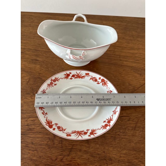 2000 - 2009 Vista Alegre Red Goa Pattern Sauce Boat With Underplate For Sale - Image 5 of 8