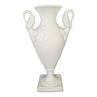 Vintage White Porcelain Swan Double Handle Vase, Alka Kunst, Alboth Kaiser, Bavaria 1956 For Sale