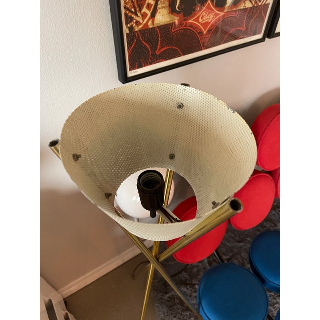 Gerald Thurston Pair of Gerald Thurston Lightolier Tripod Floor Lamps, Early 50s Design For Sale - Image 4 of 12