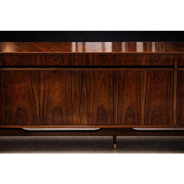 Giuseppe Scapinelli Rosewood Credenza With Brass Sabots, Brazil, 1950s For Sale - Image 12 of 15