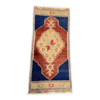 Turkish Yastik Rug 1'4" x 2'10" For Sale
