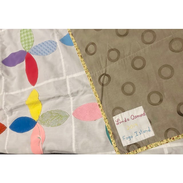 Traditional Custom King Quilt by Linda Osmond – Fogo Island, Newfoundland – 2014 Handcrafted Heirloom Quilt For Sale - Image 3 of 6