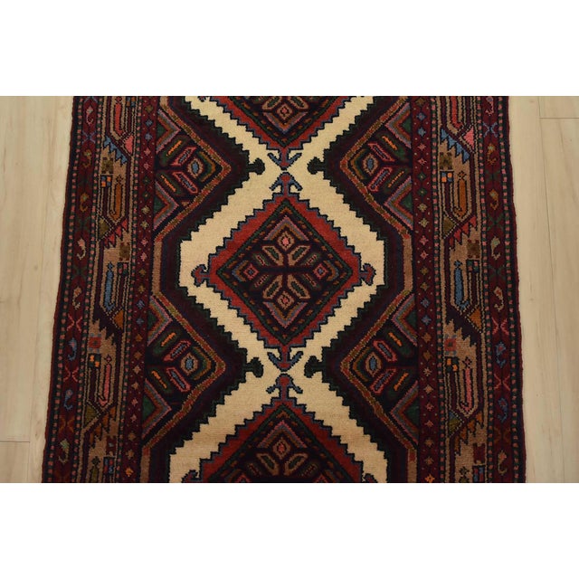 1990s Hamedan Runner 2’9” X 9’2” Ivory Wool Vintage Tribal Hand-Knotted Rug For Sale - Image 5 of 14