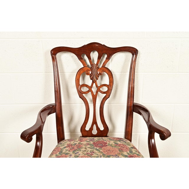 Henredon Georgian Carved Mahogany Armchairs, Pair For Sale In South Bend - Image 6 of 16