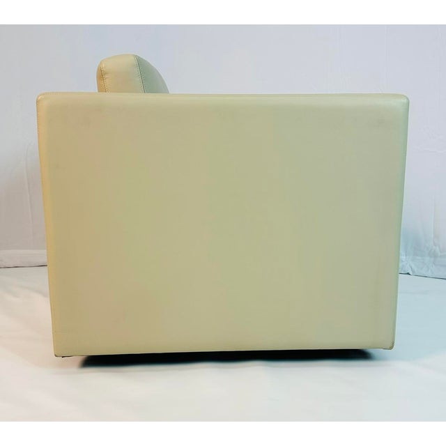 Charles Pfister for Knoll Cream Leather Lounge Chair, Labeled, American 1980's For Sale In Los Angeles - Image 6 of 17
