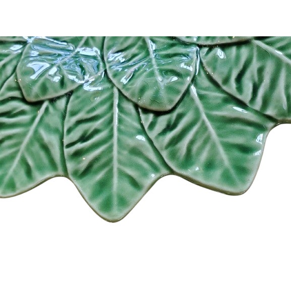 1980s 1980s Vintage Bordallo Pinheiro Leaf Leaves Ceramic Serving Bowl For Sale - Image 5 of 5