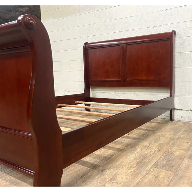 Brown Vintage Full Size Late 20th Century Traditional Louis Philippe Style Sleigh Bed For Sale - Image 8 of 10