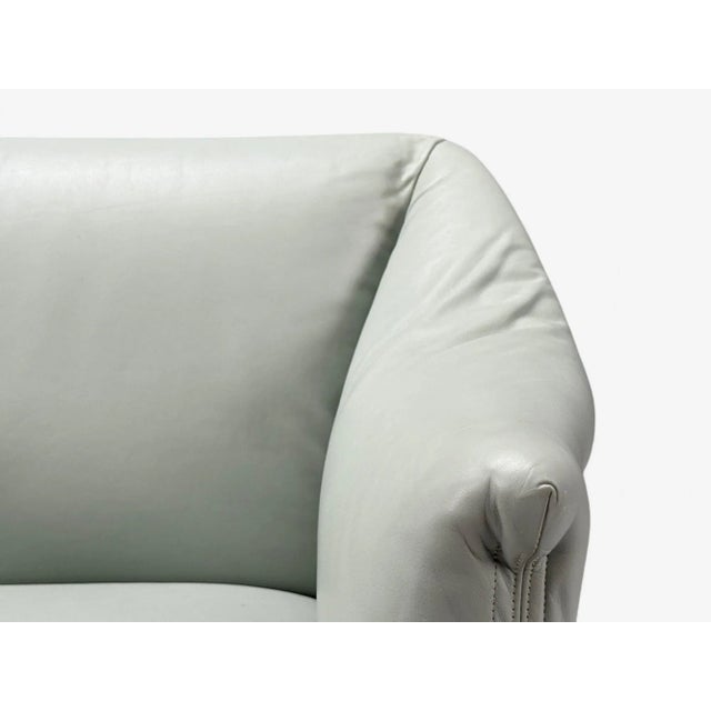 Mario Bellini, Italian Modern, Leather, Four Model 684 Armchairs, Italy, 1980s For Sale - Image 11 of 15