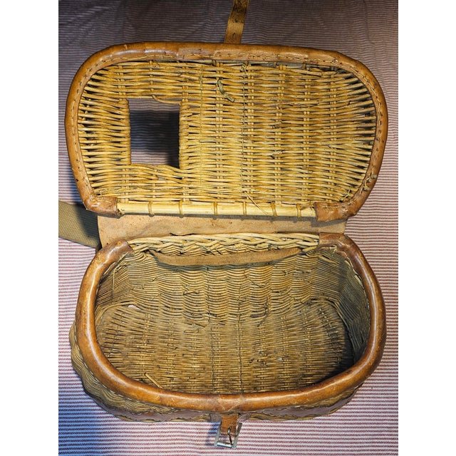 Wood Fishing Creel With a Rexall and Company Line "Nippers" For Sale - Image 7 of 12