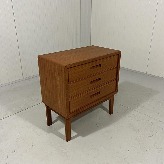 1960s Danish Teak Chest of Drawers, 1960s For Sale - Image 5 of 14