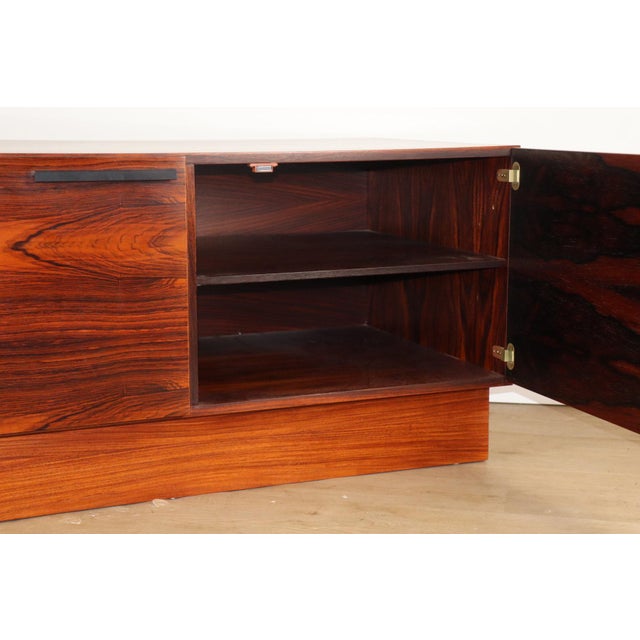 1960s Scandinavian Low Sideboard in Rosewood from Ib Kofod Larsen, Denmark, 1960s For Sale - Image 5 of 16