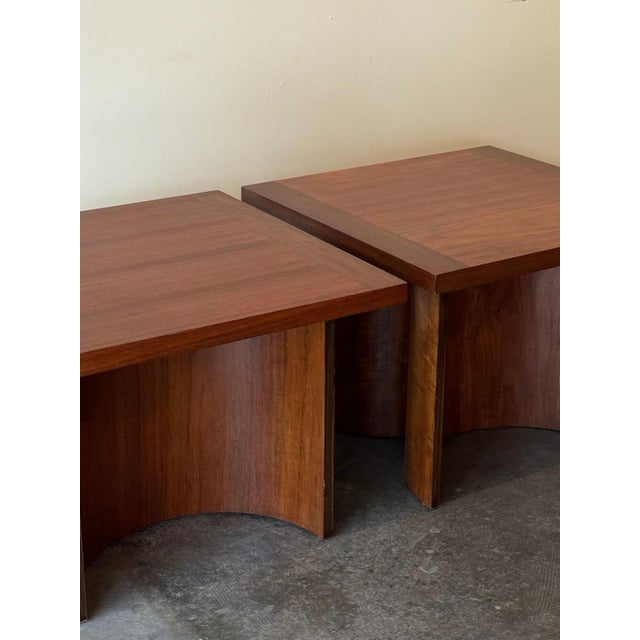 Kroehler Pair Kroehler Mid Century Modern Bentwood End Tables For Sale - Image 4 of 8