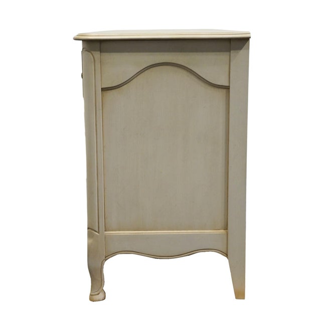 Late 20th Century Davis Cabinet Co. Cream / Off White French Provincial 62" Triple Dresser For Sale - Image 10 of 12