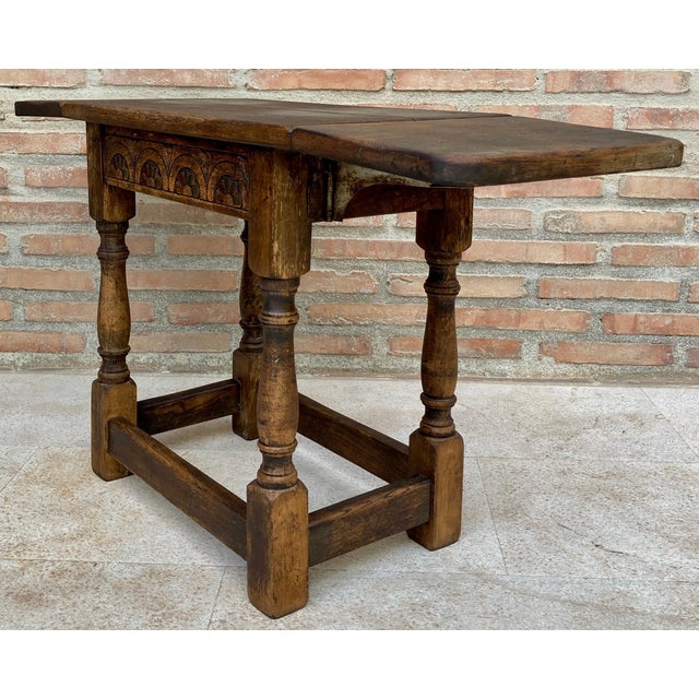 Spanish Wing Table in Walnut, 1930s For Sale - Image 9 of 18