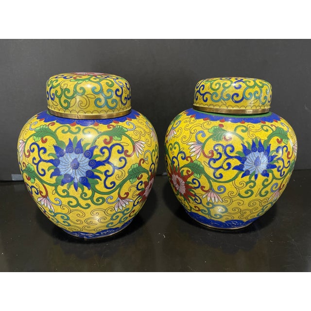 Pair of 19th Century Antique Chinese Cloisonné Jars For Sale - Image 4 of 7