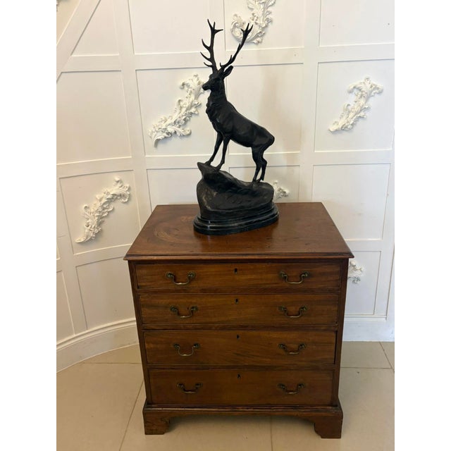 Antique George III quality mahogany chest of 4 drawers having a quality mahogany rectangular shape top with a thumb...