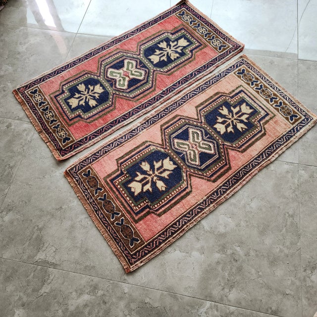 Raspberry Pink 1960s Traditional Handwoven Turkish Oushak Wool Bath Mats - a Pair For Sale - Image 8 of 9