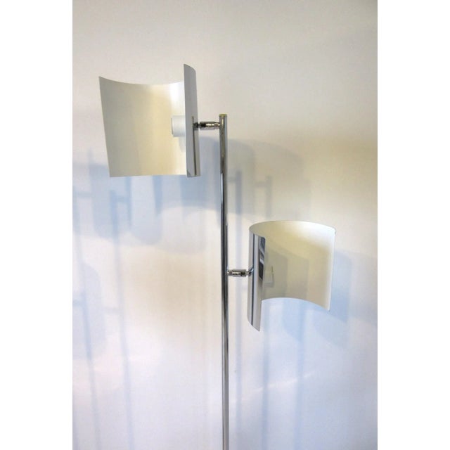 Mid 20th Century Robert Sonneman Pair of Chrome Sail Shaded Floor Lamps For Sale - Image 5 of 9