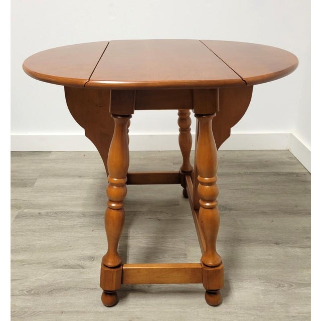 Pair 1970s American Solid Cherry Drop-Leaf Tables by Athens Table Co. For Sale - Image 4 of 10